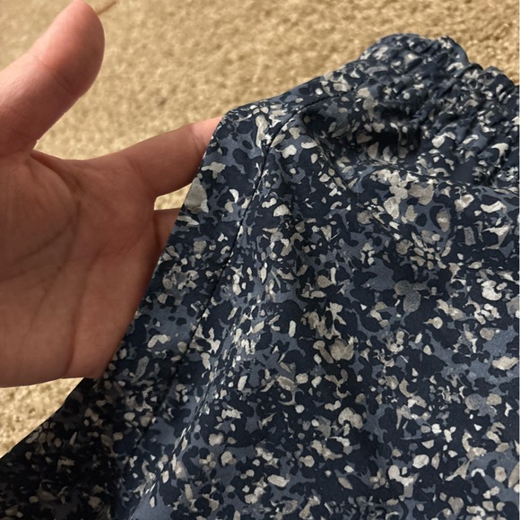 Athleta Printed Baja Shorts Size 4 - Picture 6 of 6